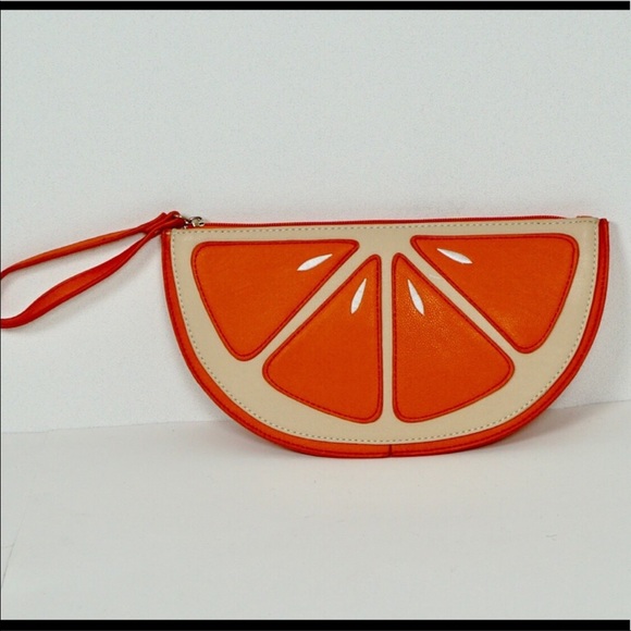 Pink Haley - Picture 2 of 2